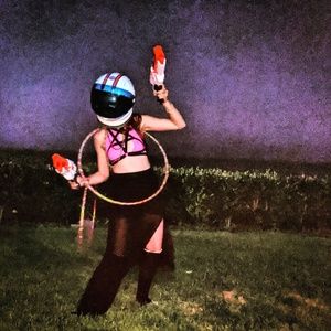 Meet your Posher, Moon